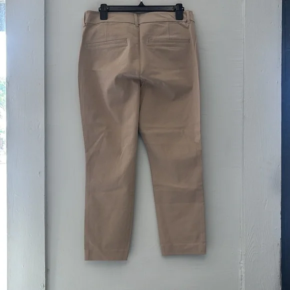 Old Navy High Rise Pixie Skinny Khaki Pants Size 12 Petite NWOT - Picture 4 of 4